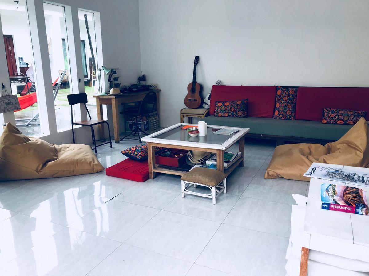 Хостел La Boheme Canggu Екстер'єр фото